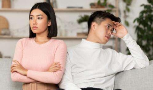 女方想离婚男方不愿意该怎么做?了解想离婚原因